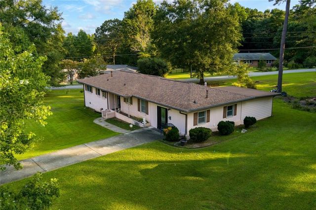 1237 Chapel Dr SW, Marietta, GA 30064