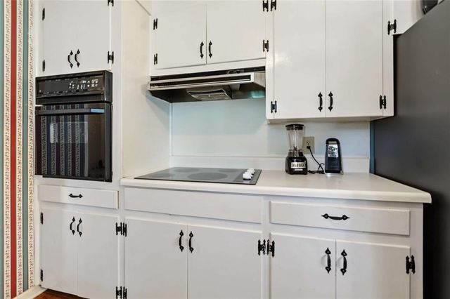 1237 Chapel Dr SW, Marietta, GA 30064