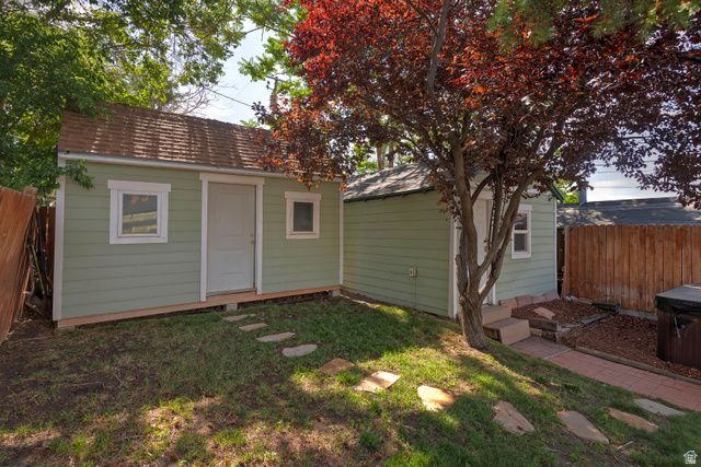 374 N F ST, Salt Lake City, UT 84103