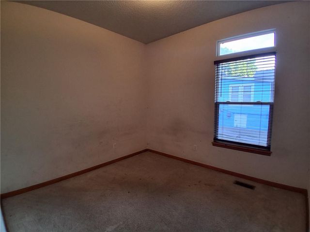 711 Brooklyn Avenue, Kansas City, MO 64124
