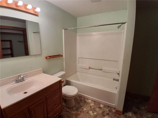 711 Brooklyn Avenue, Kansas City, MO 64124