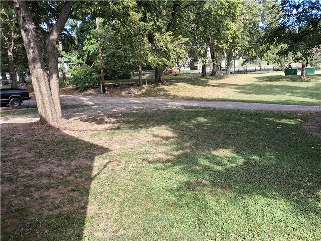 711 Brooklyn Avenue, Kansas City, MO 64124