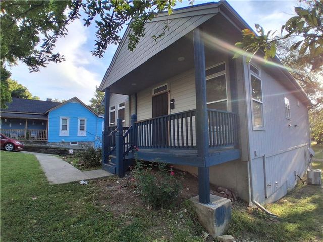 711 Brooklyn Avenue, Kansas City, MO 64124