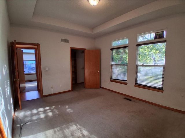 711 Brooklyn Avenue, Kansas City, MO 64124
