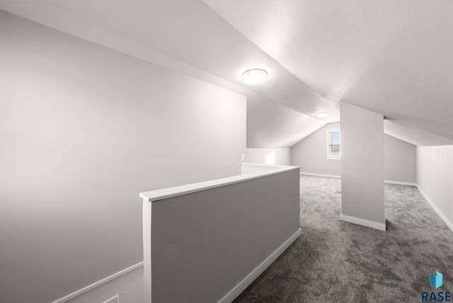 2000 W Madison St Street, Sioux Falls, SD 57104