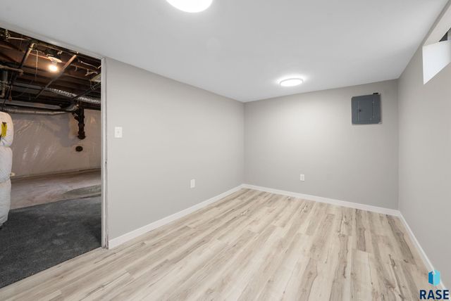 2000 W Madison St Street, Sioux Falls, SD 57104