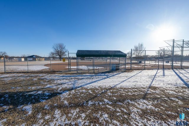 2000 W Madison St Street, Sioux Falls, SD 57104