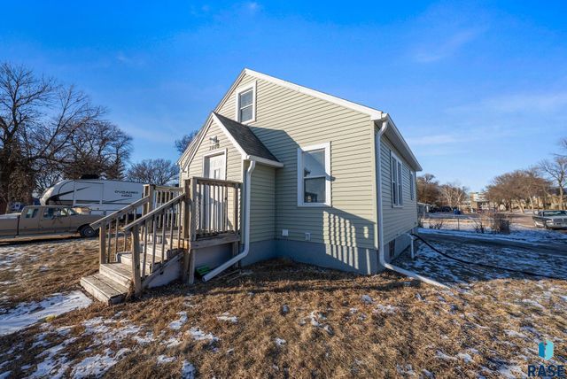 2000 W Madison St Street, Sioux Falls, SD 57104