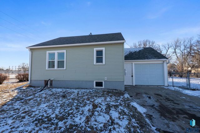 2000 W Madison St Street, Sioux Falls, SD 57104