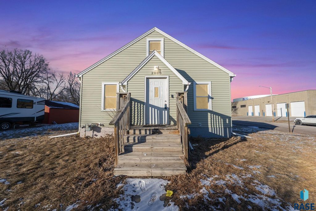 2000 W Madison St Street, Sioux Falls, SD 57104