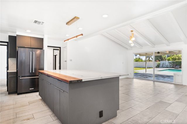 17600 Stare Street, Northridge, CA 91325