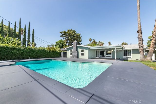 17600 Stare Street, Northridge, CA 91325