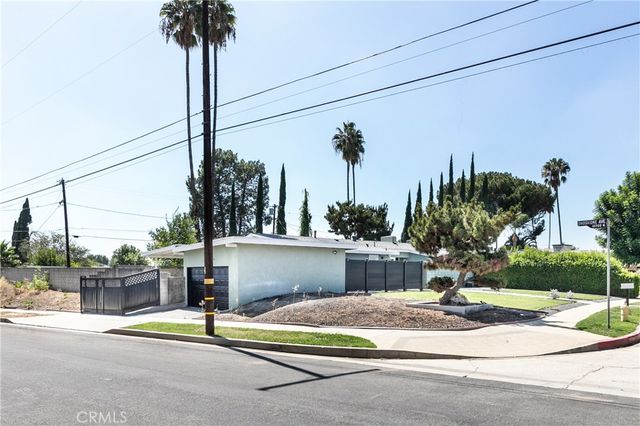 17600 Stare Street, Northridge, CA 91325
