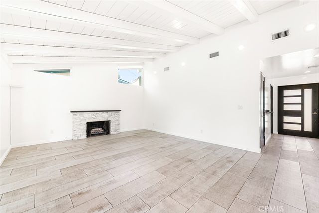 17600 Stare Street, Northridge, CA 91325