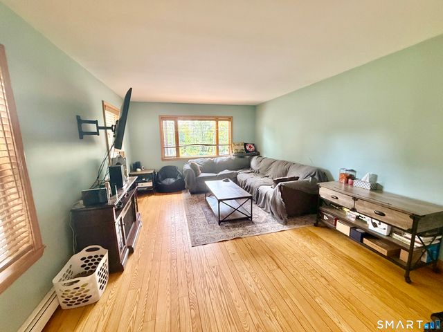 150 East Lake Street, Winchester, CT 06098