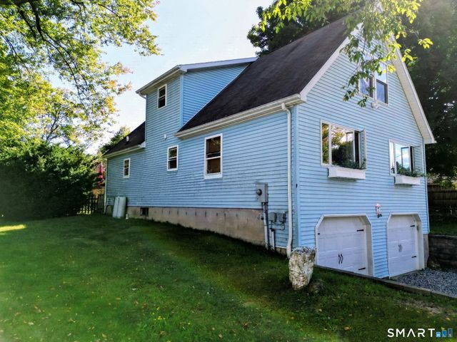 150 East Lake Street, Winchester, CT 06098