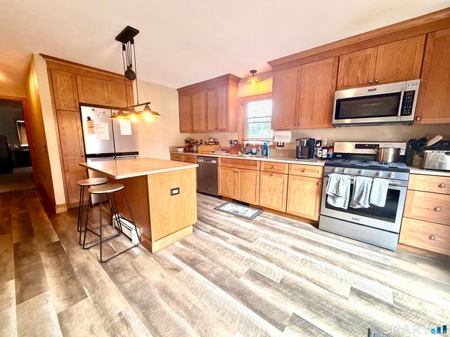 150 East Lake Street, Winchester, CT 06098