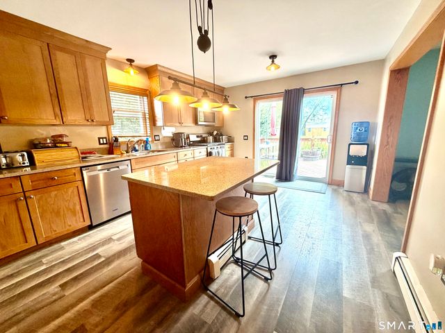 150 East Lake Street, Winchester, CT 06098