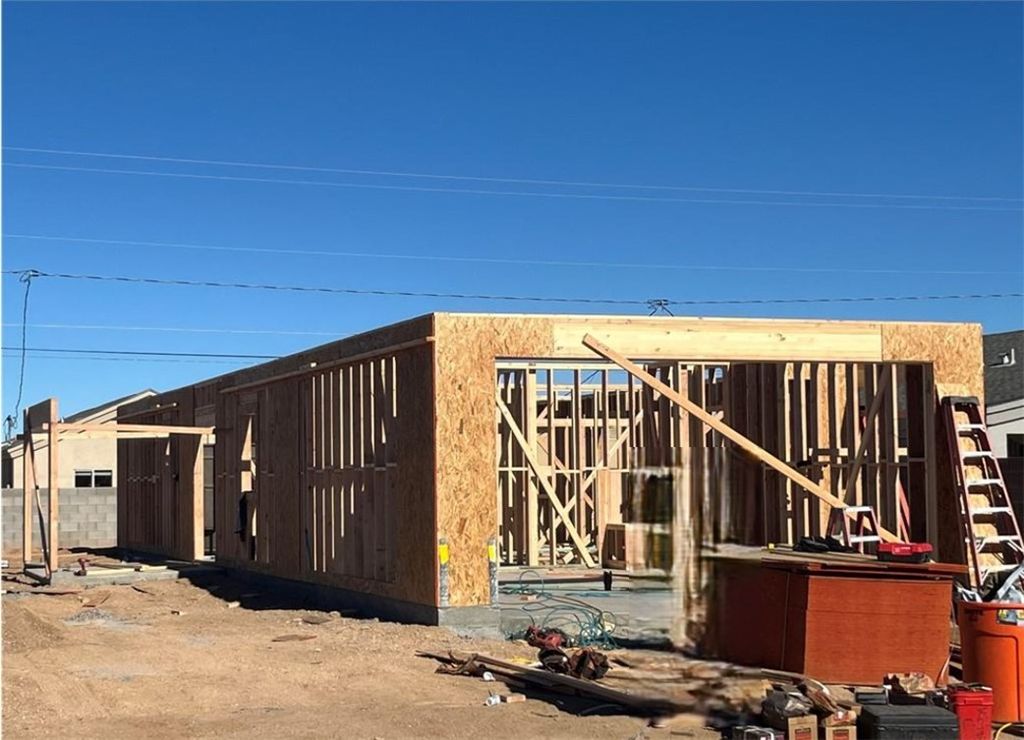 3509 E Lum Avenue, Kingman, AZ 86409