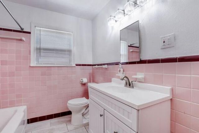 607 W North Loop BLVD, Austin, TX 78751