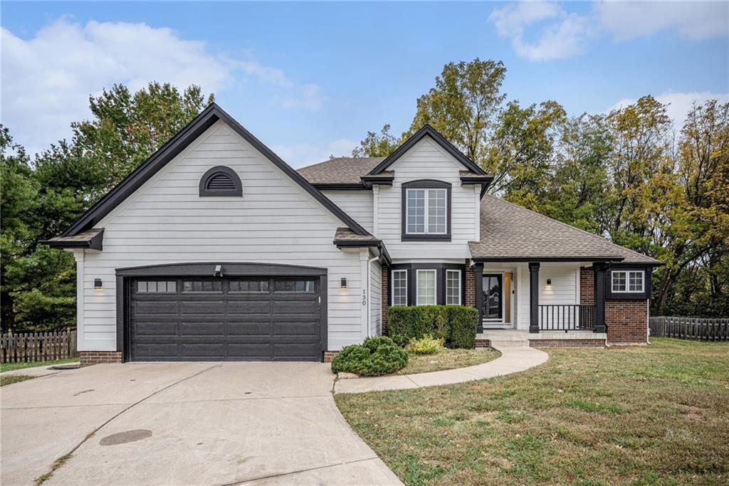 130 SE Somerset Court, Lee's Summit, MO 64063