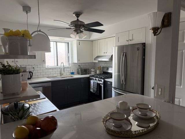 5321 N Delphia Avenue 322, Chicago, IL 60656