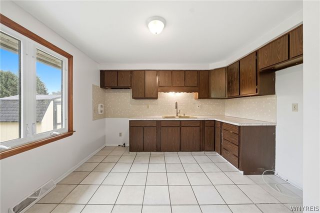 4123 Bryant Street, Hamburg, NY 14219