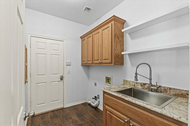 15400 Monarch Lane, Edmond, OK 73013
