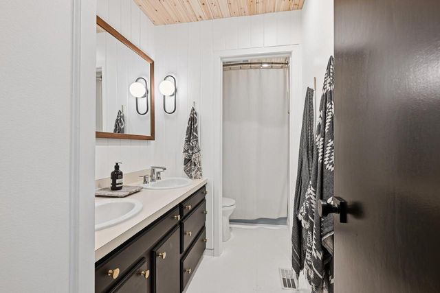 N3197 Jute ROAD, Lake Geneva, WI 53147