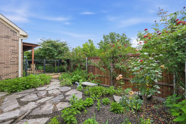 1726 Morning Glory, Carrollton, TX 75007