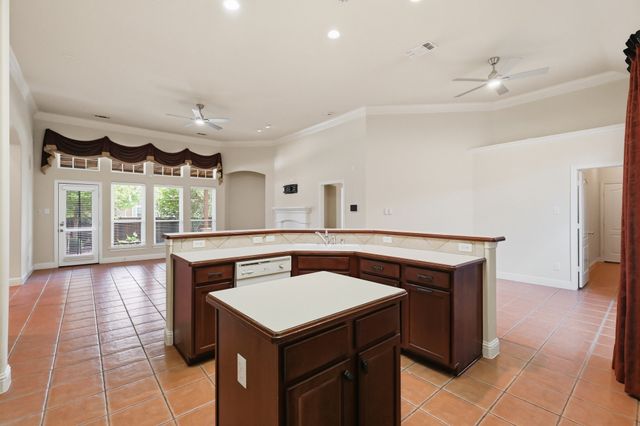 1726 Morning Glory, Carrollton, TX 75007