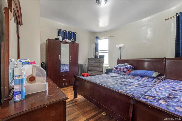 748 E 225 Street, Bronx, NY 10466
