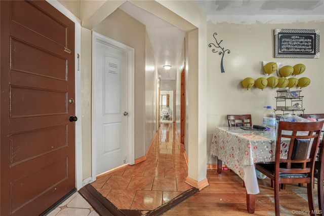 748 E 225 Street, Bronx, NY 10466