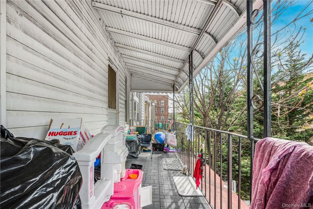 748 E 225 Street, Bronx, NY 10466
