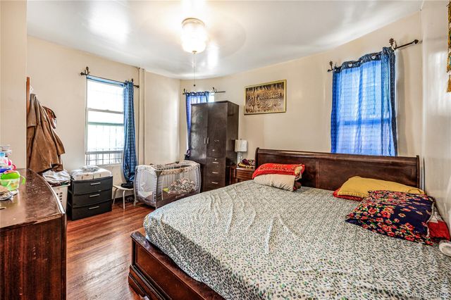 748 E 225 Street, Bronx, NY 10466