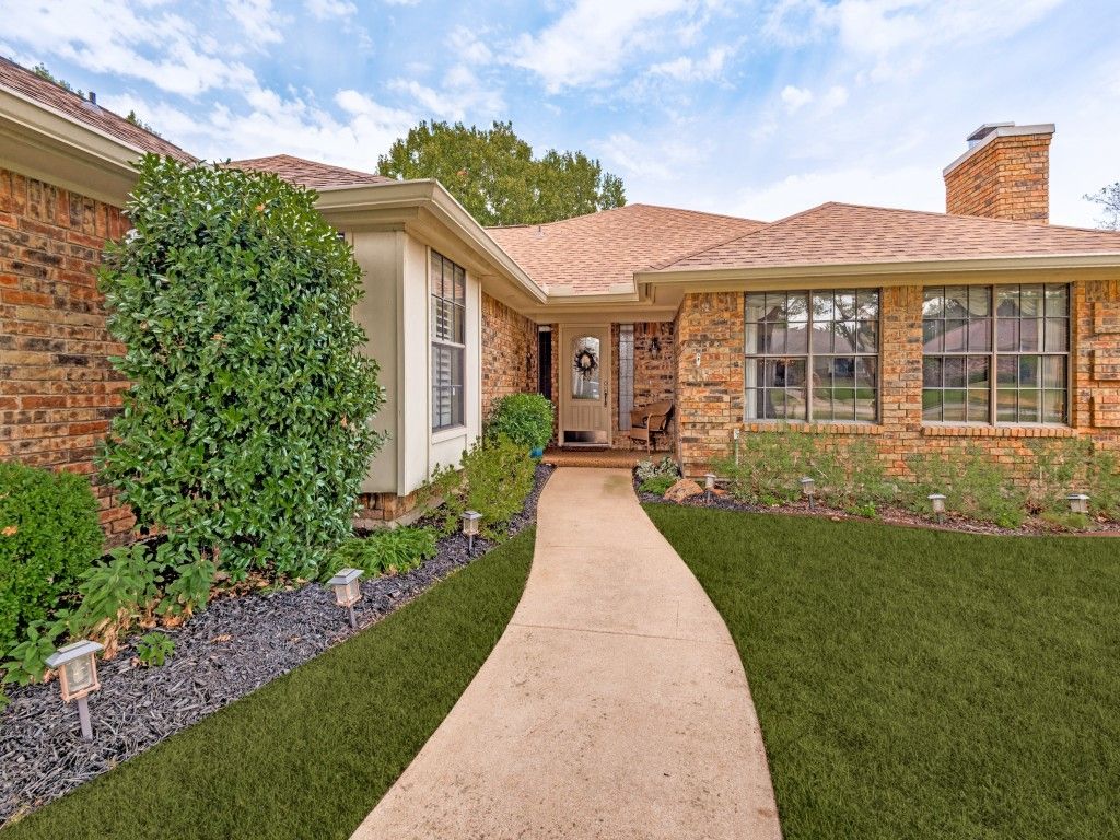 2213 Ridgewood, Bedford, TX 76021 — photo 3