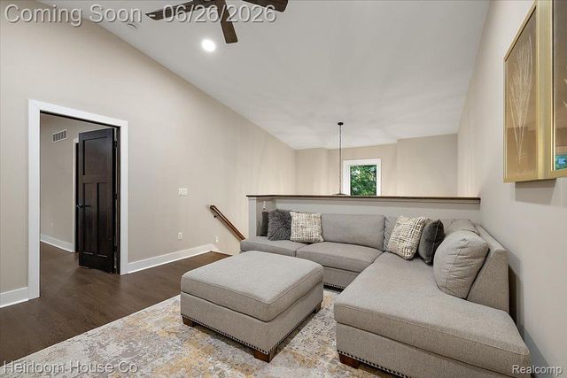 49001 Hanford Rd Road, Canton Charter Township, MI 48187