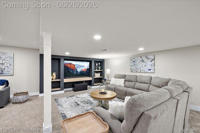 49001 Hanford Rd Road, Canton Charter Township, MI 48187