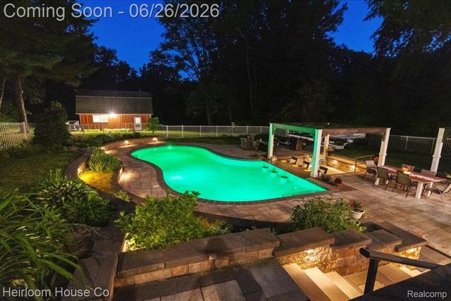 49001 Hanford Rd Road, Canton Charter Township, MI 48187