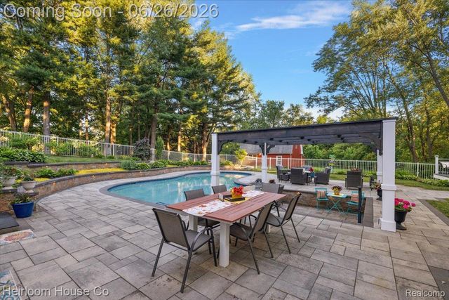 49001 Hanford Rd Road, Canton Charter Township, MI 48187