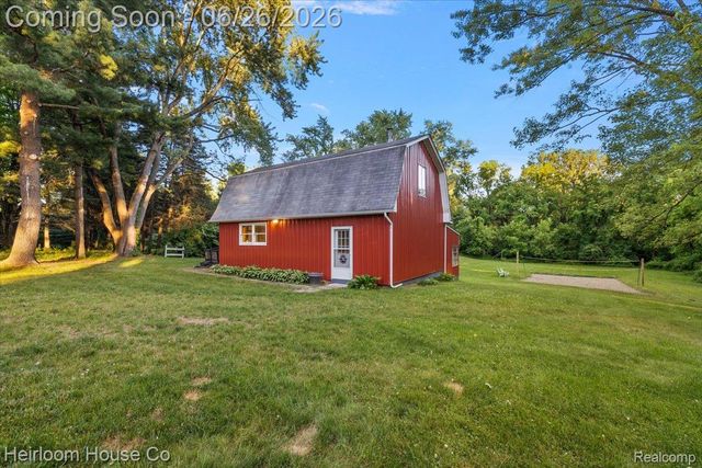 49001 Hanford Rd Road, Canton Charter Township, MI 48187