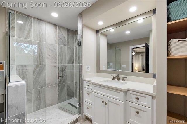 49001 Hanford Rd Road, Canton Charter Township, MI 48187