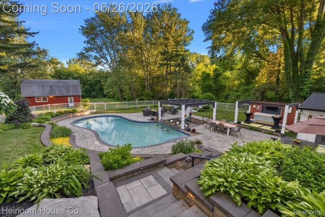 49001 Hanford Rd Road, Canton Charter Township, MI 48187