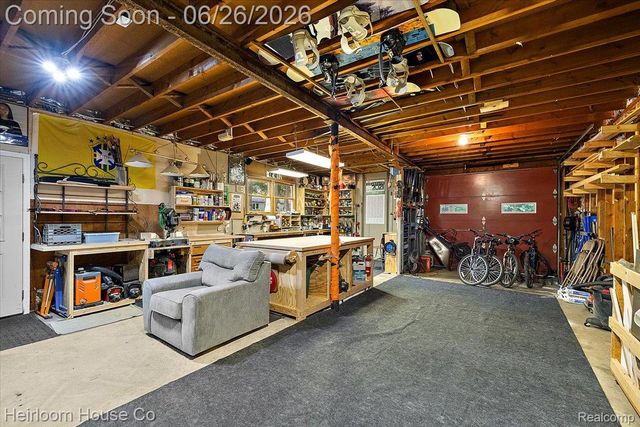 49001 Hanford Rd Road, Canton Charter Township, MI 48187