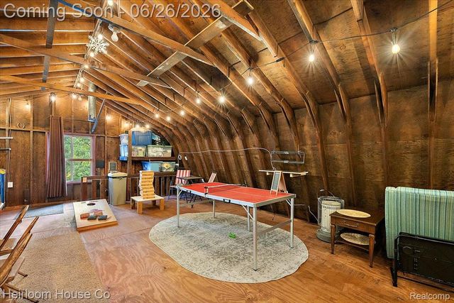 49001 Hanford Rd Road, Canton Charter Township, MI 48187