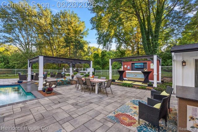 49001 Hanford Rd Road, Canton Charter Township, MI 48187