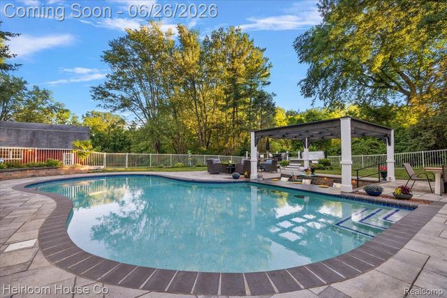 49001 Hanford Rd Road, Canton Charter Township, MI 48187