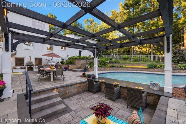 49001 Hanford Rd Road, Canton Charter Township, MI 48187