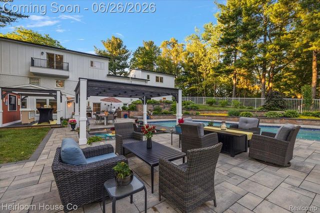 49001 Hanford Rd Road, Canton Charter Township, MI 48187