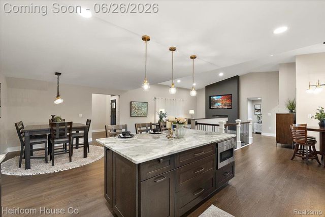 49001 Hanford Rd Road, Canton Charter Township, MI 48187